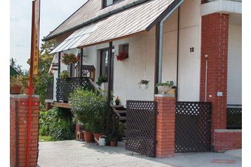 Family pension Balatonkenese 4
